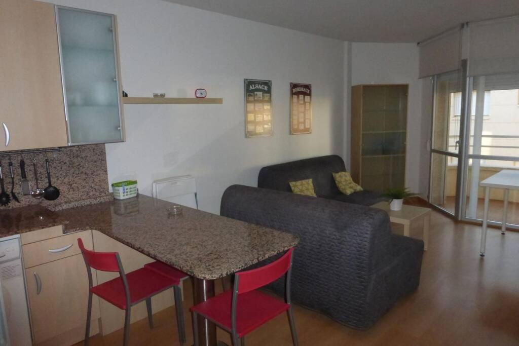 קמברילס Apartamento A 1ª Linea De Mar, Vilafortuny מראה חיצוני תמונה