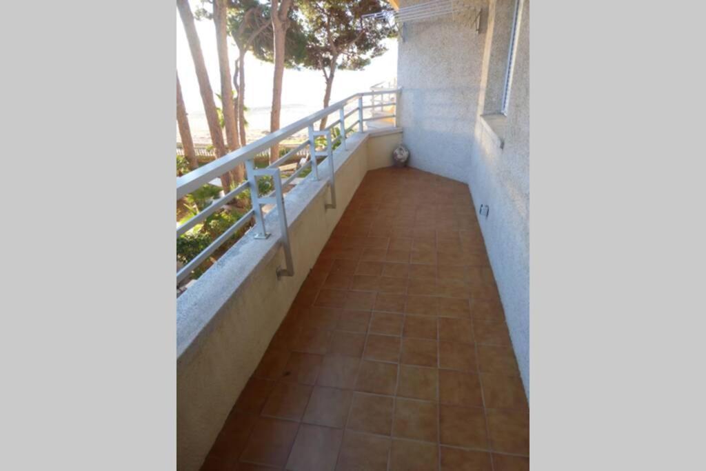 קמברילס Apartamento A 1ª Linea De Mar, Vilafortuny מראה חיצוני תמונה